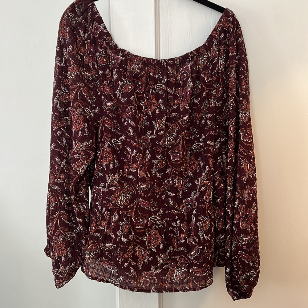 LOFT Off the shoulder, long sleeve shirt – size large